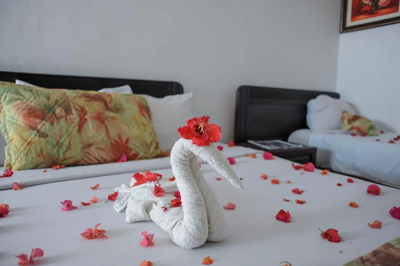 ***  Hotel Glorianna Montego Bay Jamaica