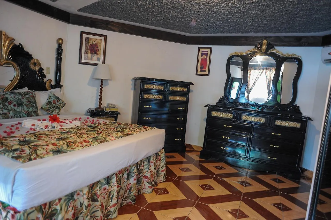 Hotel Glorianna Montego Bay 3*,
