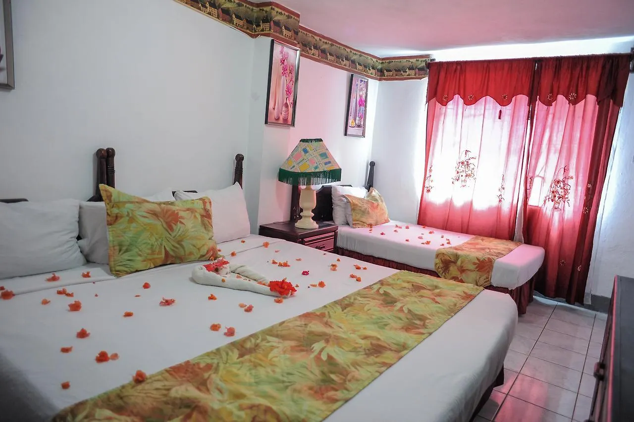 ***  Hotel Glorianna Montego Bay Jamaica