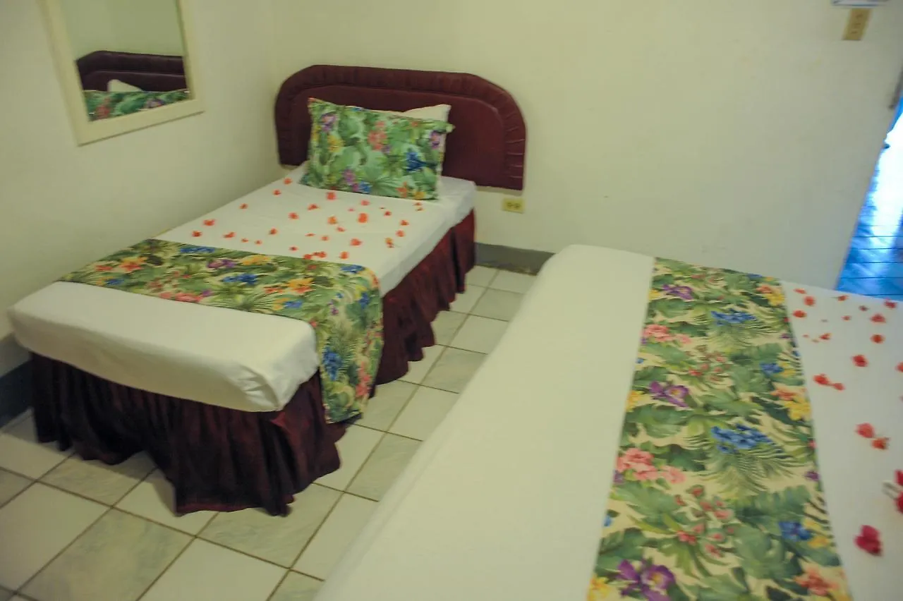 Hotel Glorianna Montego Bay 3*,  Jamaica